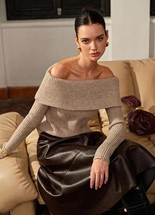 Однотонний светр із відкритими плечима зі змішаної вовни