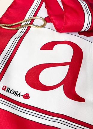 Елегантний шарф у цікавому орнаменті жіночий