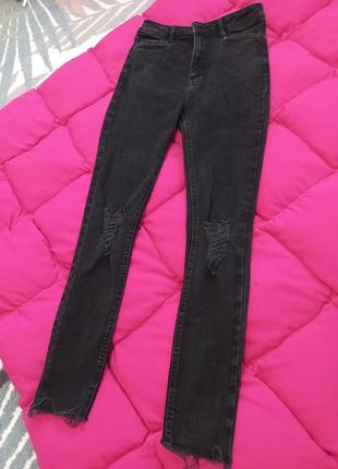 Джинси жіночі чорні скіні 38розмір