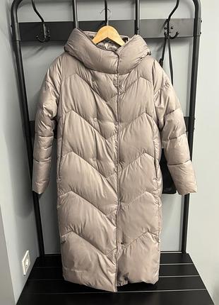 Жіночий пуховик
