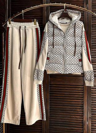 Костюм тройка