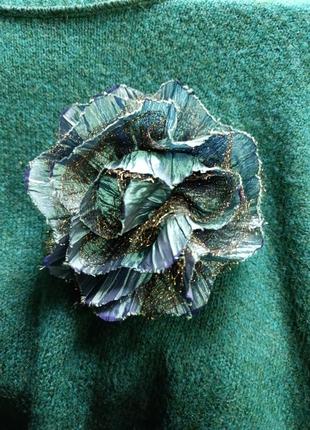 Брошь цветок