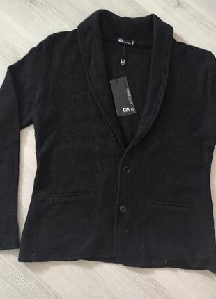 Шерстянной пиджак, кофта