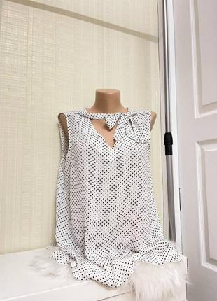Отличная блуза в горошек бренда atmosphere