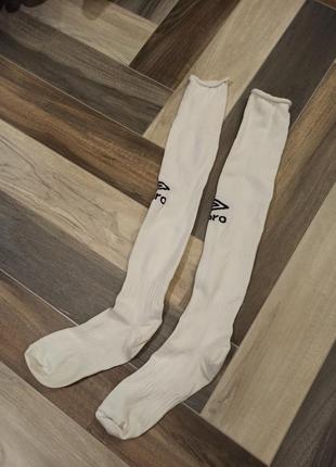 Футбольные гетры umbro