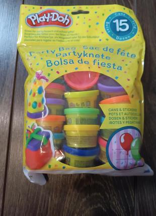 Набор пластилина "play-doh party bag".