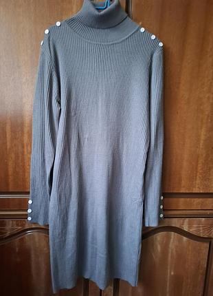 Вязаное платье размер м
