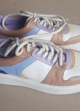 Цветные кожанные кроссовки