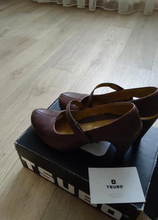 Туфлі американські, tsubo