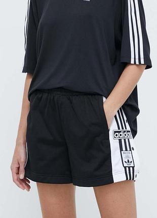 Шорти adidas originals adibreak