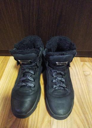 Фирменные ботинки мида