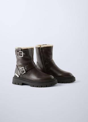 Ботинки с пряжками zara