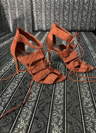 Босоножки натуральная замша zara размер 396 фото
