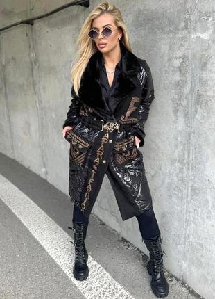 Жіноче чорне пальто зі стразами paparazzi fashion.