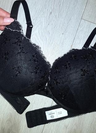 Бюстгальтер с кружевом the lingerie c&a