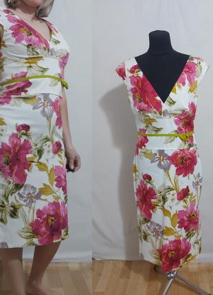 Платье в цветах по фигуре karen millen