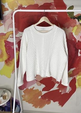 Білий светр с круглим коміром marks and spencer розмір 52
