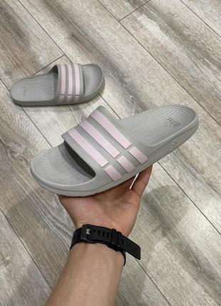 Женские тапочки adidas 40 р.