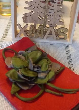 Изысканная, винтажная брошь. украина.