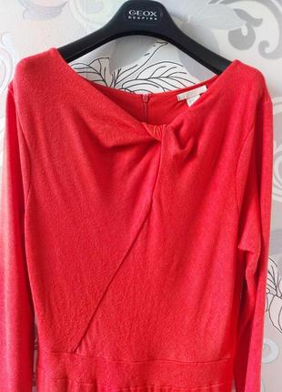 Красное базовое тёпло облегающее платье миди с длинными рукавами по фигуре длинное3 фото