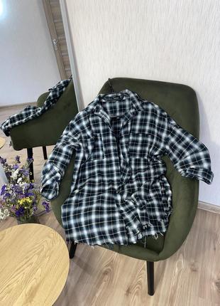 Рубашка в клетку с необработанным низом