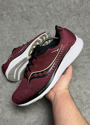 Кросівки zapatillas de running Saucony constitución media pie normal minimalistas talla 42.5 s20654-30 оригінал 100%