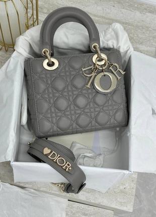 Сумка серого цвета люкс качество, фурнитурой золото, качество люкс