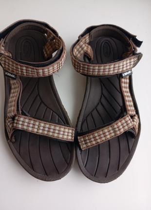 Сандалии туристические teva