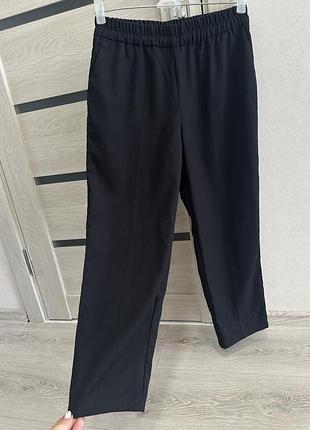 Классические черные брюки штаны