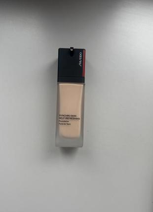 Тональная основа shiseido