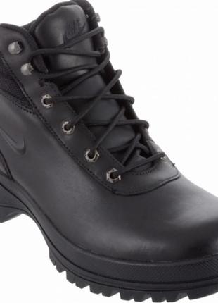 Зимові  ботинки nike mandara waterproof triple. оригінал