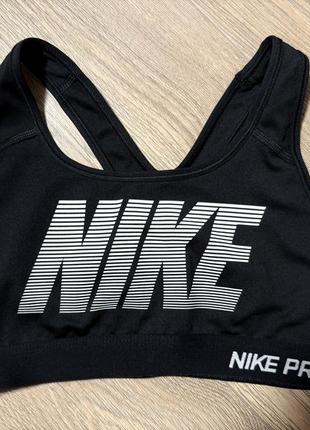 Топ nike pro