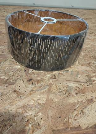 Люстра потолочна.