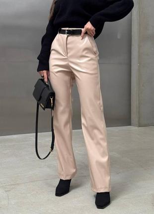 🌈3! реал! невероятные женские бежевые брюки эко кожа козам женккие брюки кожзам искусственная кожа телесный беж батал большой размер