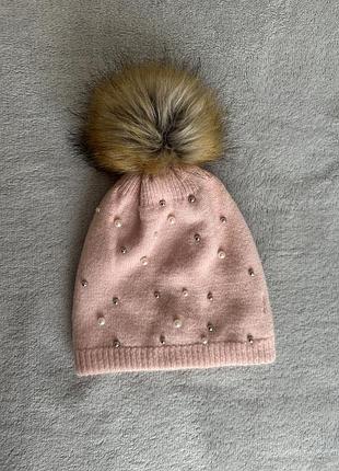 Брендовая зимняя женская теплая шапка розовая с бусами oliver