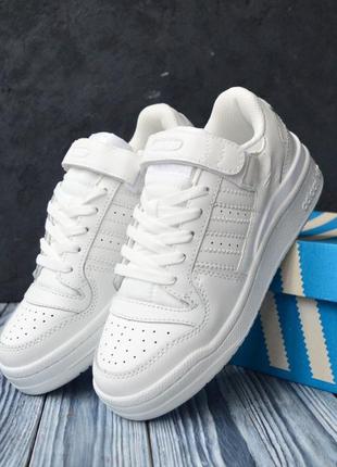 Adidas forum low кроссовки кеды женские кожа весенние осезонные демисезон топ качество низкие белые на липучке