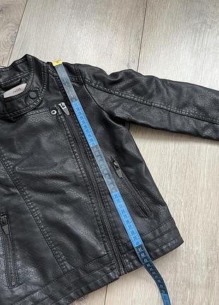 Куртка 110, 5 лет 8