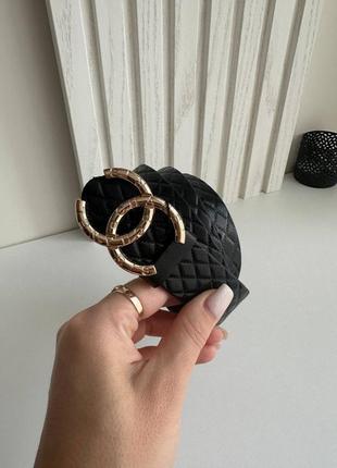 Шкіряний ремінь чорного кольору