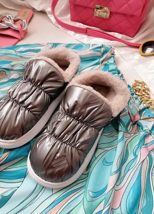 Теплі тапочки на хутрі для дому та прогулянок