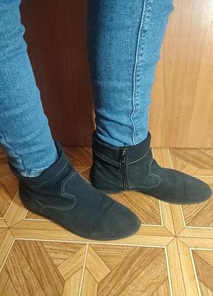 Замшеві черевички tamaris