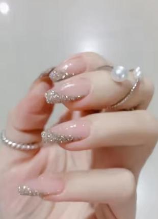 Накладные ногти длинные с бестками френч нюдовые ногти