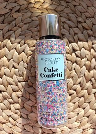 Парфюмированный спрей для тела victoria’s secret cake confetti 250 мл в стиле бренда