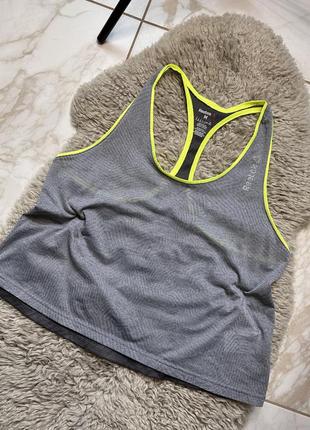 Легкая фитнес майка от reebok