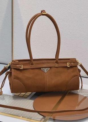 Сумка в стилі prada
