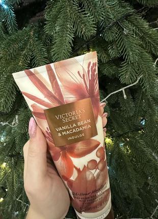 Лосьйон для тіла victoria's secret vanilla bean & macadamia 236 мл3 фото