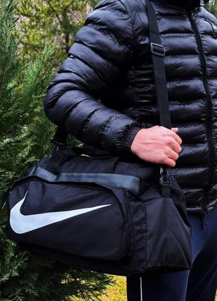 Спортивная сумка nike черная
