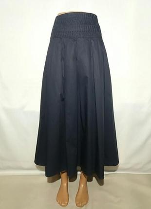 Спідниця довга. пишна  темно синього кольору на кокетці зі складками спереду .поплін.бренд ezze