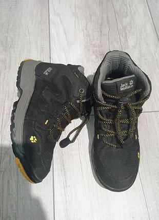 Оригінальні водонепроникні зимові (демісезонні) ботінки черевики jack wolfskin.