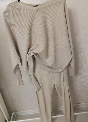 Комплект бежеві брендові лосіни світер светр великого розміру