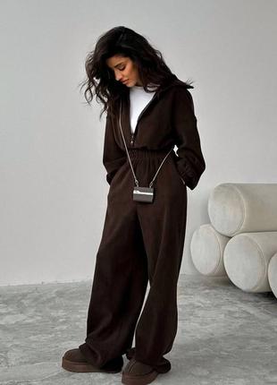 Шикарный комбинезон велюр
